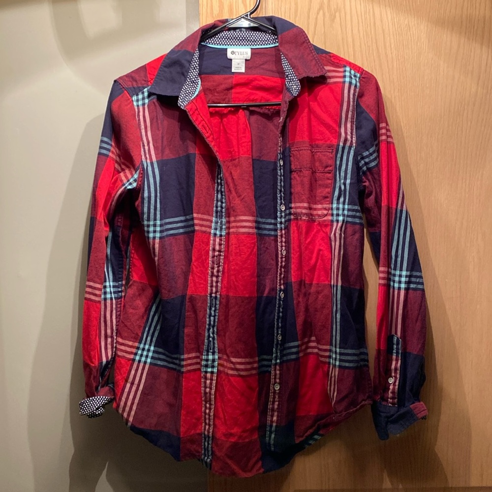 Women plaid button down